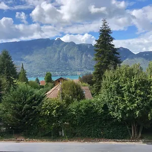 https://t2-tres-belle-vue-lac.hotels-rhonealpes.com